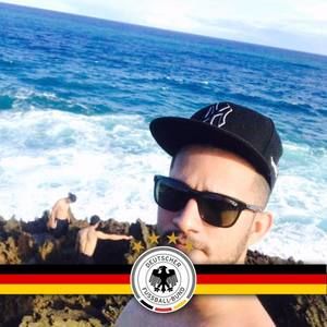 Meet your Posher, Ziad